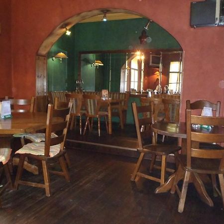 Pension A Restaurace Kulna 霍穆托夫 外观 照片